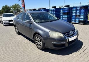 Dezmembrez piese caroserie, motor, cutie viteze, suspensie Volkswagen Jetta 3 (1K2) 1.4 TSI, CAXA