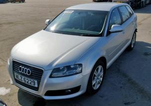 Vindem piese de interior Audi A3 Sportback (8PA) 2.0 TDI CBA din dezmembrari