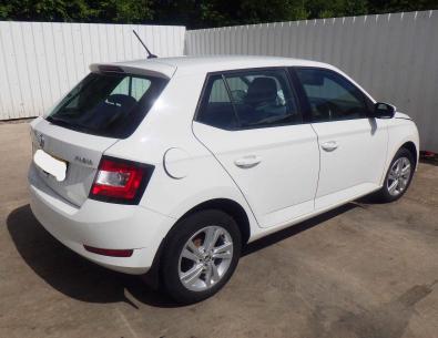 Dezmembrez piese caroserie, motor, cutie viteze, suspensie, Skoda Fabia 3 (NJ3) 1.0 TSI