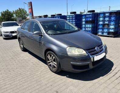 Dezmembrez piese caroserie, motor, cutie viteze, suspensie Volkswagen Jetta 3 (1K2) 1.4 TSI, CAXA